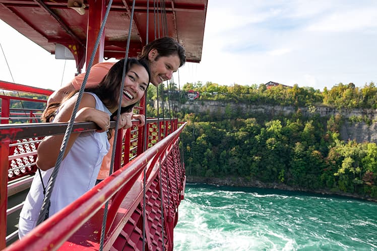 Whirlpool Aero Car crossing the Niagara Gorge